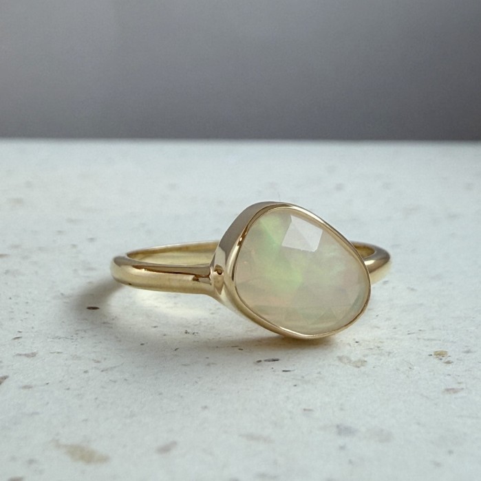 opal-zloto-pierscionek-bluemoss.jpg