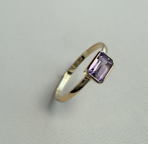 ametyst 0,70ct-zloty pierscionek-bluemoss.jpg