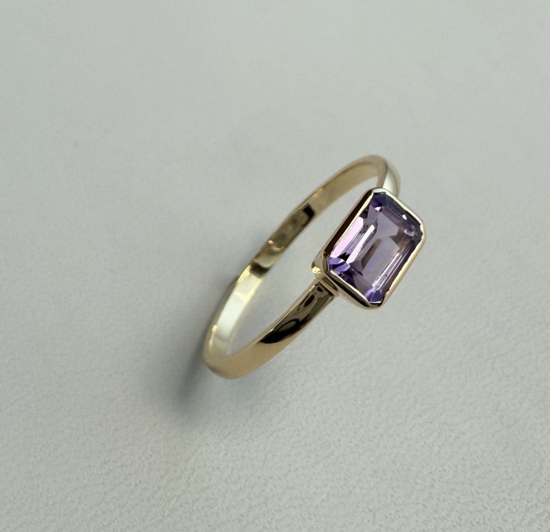 ametyst 0,70ct-zloty pierscionek-bluemoss.jpg