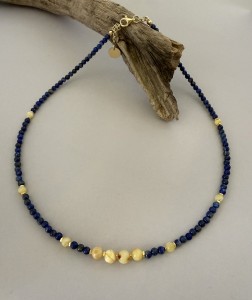 naszyjnik lapis lazuli-bursztyn-srebro zlocone -bluemoss.jpg