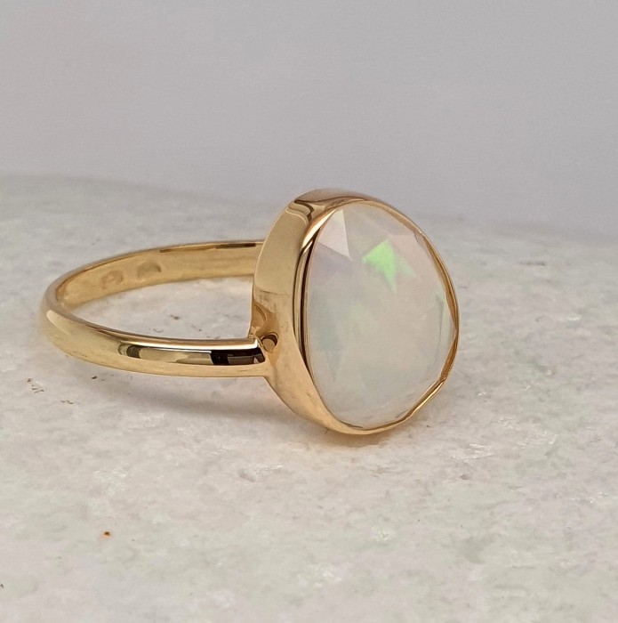 złoto 585-opal-pierścionek 1.jpg