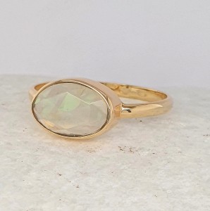 3 pierścionek-opal-złoto 585.jpg